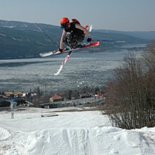 en solig dag. Kuva: Mascot. Ratsastaja: Erik Kikajon.