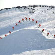 Max gapar cornern p&aring; freeride och passar p&aring; att . Kuva: Robbin G&auml;lliner. Ratsastaja: Max Hemmingsson.