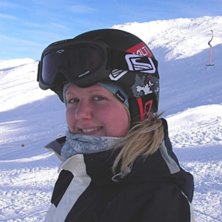Jag och Jerry &aring;ker slalom.. Kuva: Jerry Broo. Ratsastaja: Johanna Broo.