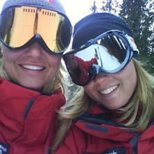 Jag och Jennie i liften. Kuva: Johanna Johansson. Ratsastaja: Johanna Johansson &amp;amp; Jennie Ros&eacute;n.