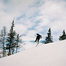 G&ouml;r en 360 p&aring; ett alldeles f&ouml;r litet hopp och f. Kuva: Jan Bostr&ouml;m. Ratsastaja: Patrik Bostr&ouml;m.