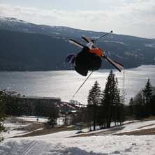 Lite najs &aring;kning efter sesong. Kuva: Hampus. Ratsastaja: Pay Pay Axe.