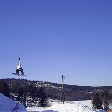 Hanna Hoppas p&aring; jarse big air. Kuva: Frasse Fransson. Ratsastaja: Hanna Ericsson.