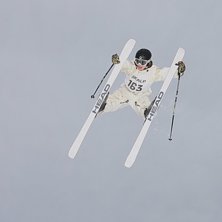 Fr&aring;n t&auml;vlingen Skifix Bigair. Kuva: Tobias Hannu. Ratsastaja: Fredrik Eriksson.