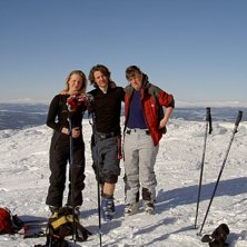 en av dom b&auml;sta skiddagarna.....:). Kuva: malin blomquist. Ratsastaja: mattias hagberg, katarina falsin, anna hjalmarsson.