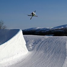 Ohw damn it vilket nice v&auml;der, Carl posar som van. Kuva: Lee Myhr. Ratsastaja: Carl Regn&eacute;r.