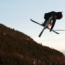 Snurr, gr&auml;b !. Kuva: H&aring;kan T&ouml;rnblom. Ratsastaja: Oskar T&ouml;rnblom.