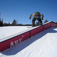 Sw fs boardslide. Kuva: Erik Nyberg. Ratsastaja: Fredrik Nyberg.