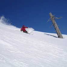 Lite h&aring;rd sn&ouml; d&aring; solen legat p&aring; en dag, dock f. Kuva: Joakim Larson. Ratsastaja: Crazy Paj.