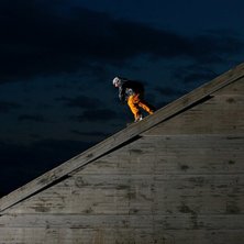 Tagen runt halv 10 p&aring; kv&auml;llen under en filmshoot. Kuva: Johan St&aring;hlberg. Ratsastaja: &Aring;terkommer med det, Kille fr&aring;n &Ouml;sterrike.