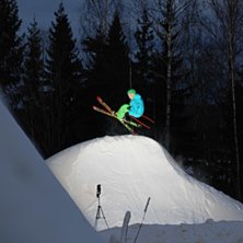 skuttade lite i en sn&ouml; h&ouml;g.... Kuva: Mange karlsson. Ratsastaja: Jag, Emil Jonsson.