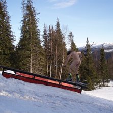 Jag satt och vilade i skogen p&aring; en stubbe och fun. Kuva: Sten H&aring;rd. Ratsastaja: Yetin Snowman.
