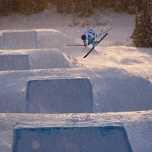 Lite br&auml;cke h&auml;ng, Tror detta var &ouml;ppningsdagen . Kuva: Niclas Magnusson. Ratsastaja: Jesper Tj&auml;der.