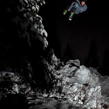 l&auml;skig backflip ner i sl&auml;nt p g a blixt rakt i �. Kuva: Agnes Langerth. Ratsastaja: Elov Olsson.