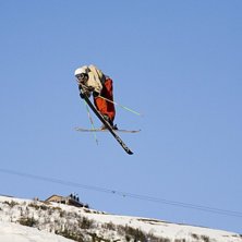 Cool &aring;kare som verkligen ger allt f&ouml;r showen. Kuva: J&ouml;rgen Nilsson. Ratsastaja: Ahmet Dadali.