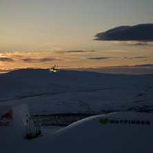 ...Hadde en solnedg&aring;ngs shoot nere i Stendalen un. Kuva: Benjamin Johansson. Ratsastaja: Simon Dumont.