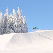 Pipen &Aring;re en dag med grymt bra v&auml;der. Kuva: Anna Lov&eacute;us. Ratsastaja: Ok&auml;nd.