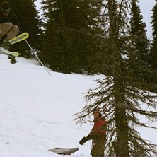 Hoppning p&aring; baksidan av Mt Roberts. Kuva: Tobias Kristiansson. Ratsastaja: Kristofer Karlsson.