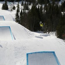 Det var fint v&auml;der s&aring; &aring;kte ut och fottade. Kuva: Eric H&ouml;glund. Ratsastaja: Random.