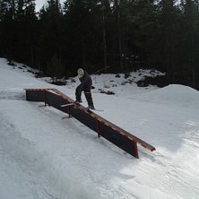 En hajking tur p&aring; l&aring;ngfredagen: Eric k&ouml;r en swi. Kuva: Joar Lundberg. Ratsastaja: Eric Wedr&eacute;n.