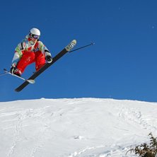 En sk&ouml;n dag p&aring; en BC kick. Kuva: Evelina &Aring;gren. Ratsastaja: Per Lindholm.