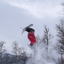 Underflip o n&aring;n konstig vridning. vette fan ;P. Kuva: Fredrik. Ratsastaja: Jag.