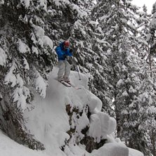 Sjukt mycke sn&ouml; i skogen p&aring; Rendls norrsida.. Kuva: Alexander Rydfjord. Ratsastaja: M&aring;rten.