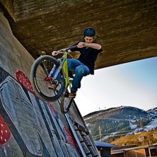 Fotade lite street under Valborgshelgen i &Aring;re. Kuva: Kenneth Einars. Ratsastaja: Alexander B&auml;ckvall.