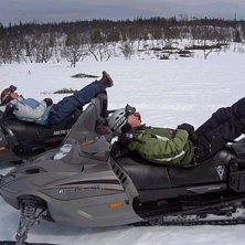 underbar dag, en v&auml;lbeh&ouml;vlig paus i solen!!!. Kuva: Patrik Janson. Ratsastaja: irre o genis.