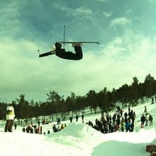 en superman frontflip. Kuva: en snubbe. Ratsastaja: nikolai persson.