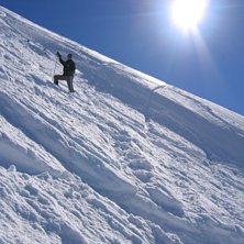 P&aring; v&auml;stsidan av Todorka p&aring;v&auml;g ner i dalen mott. Kuva: Melker Rinaldo. Ratsastaja: Alexander Rinaldo.