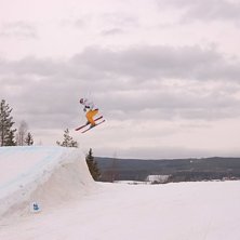 360 i svarta. Kuva: martin karlsson. Ratsastaja: david pettersson.