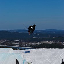 Bio 7 under kvalet i Jarse Big Air.. Kuva: Erik Larsson (Fluff). Ratsastaja: Jonas Zeidlitz.