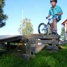 cykladde lite=). Kuva: niklas prestberg. Ratsastaja: rasmusedfalk.
