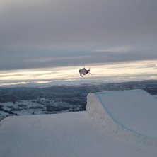 Flatspin i &Aring;re. Kuva: Jemil &amp;quot;Hustlerz Anthem&amp;quot; Mahjoub. Ratsastaja: Jag,.