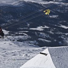 ...tagen uppe p&aring; 1000m en tidig morgon medans Sim. Kuva: Benjamin Johansson. Ratsastaja: Simon Dumont.