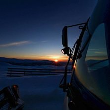Solskinsundag
Sundag morgon er det skyfri himmel, .